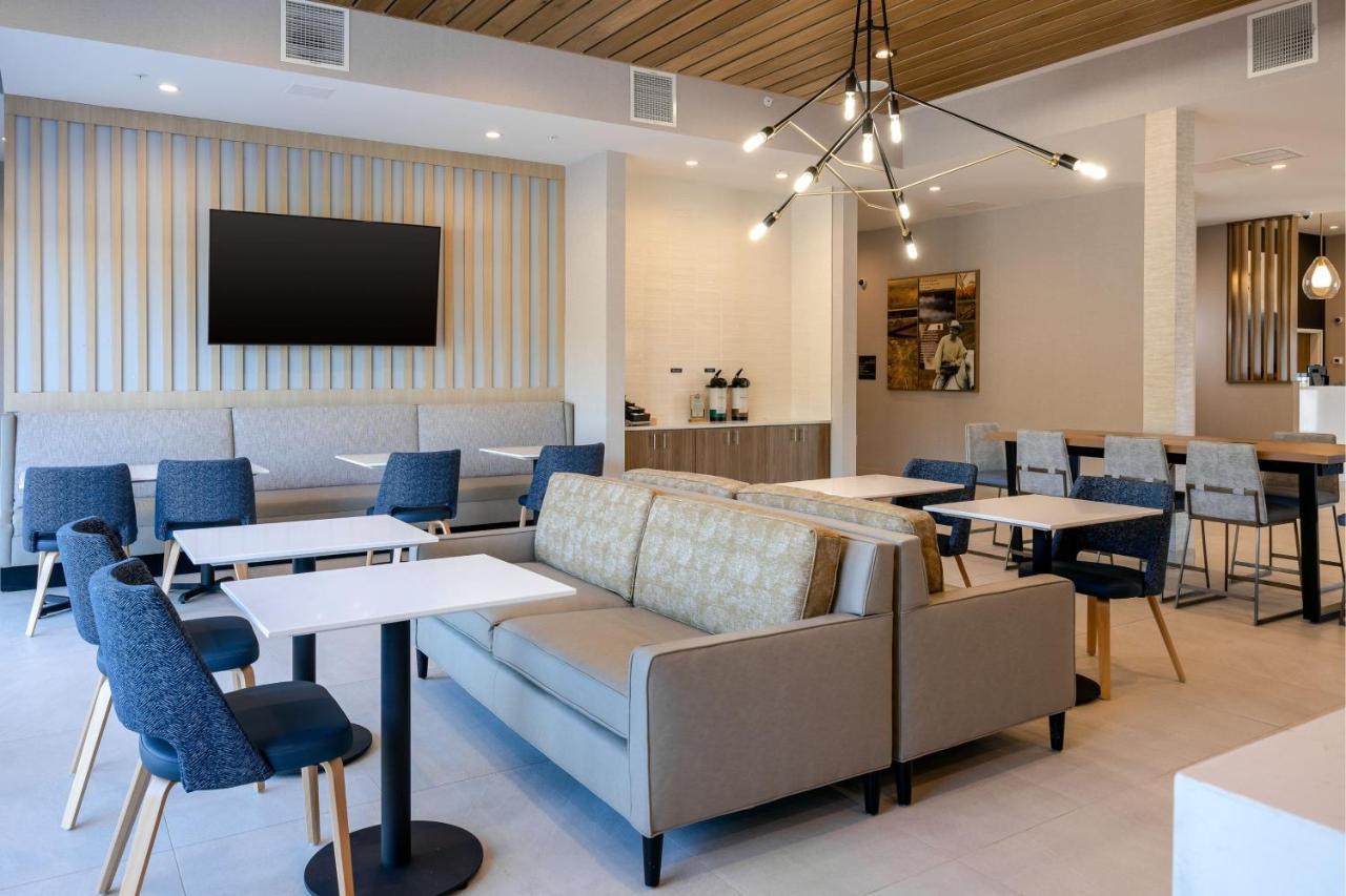Towneplace Suites By Marriott Canton Riverstone Parkway Eksteriør billede