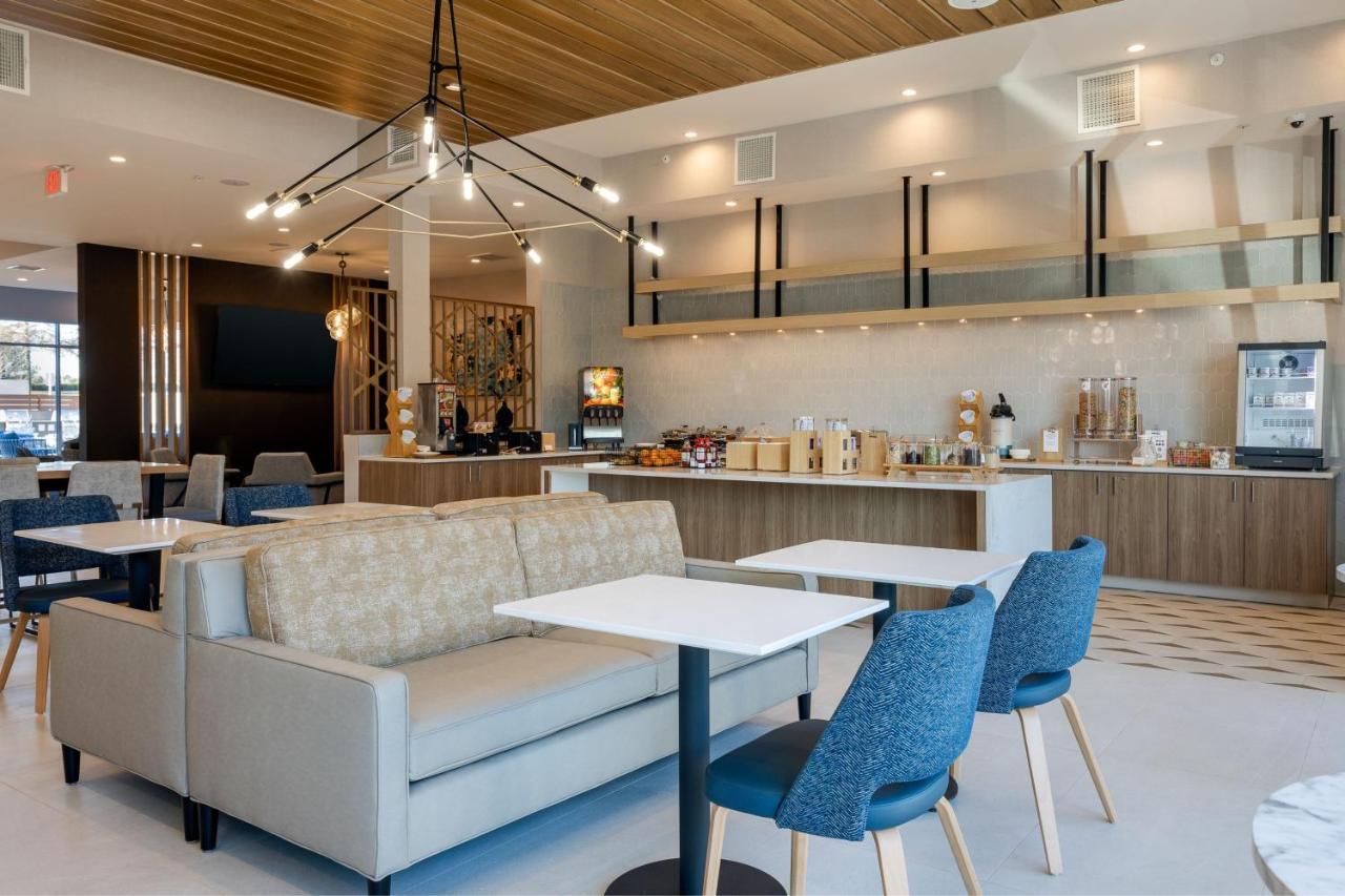 Towneplace Suites By Marriott Canton Riverstone Parkway Eksteriør billede